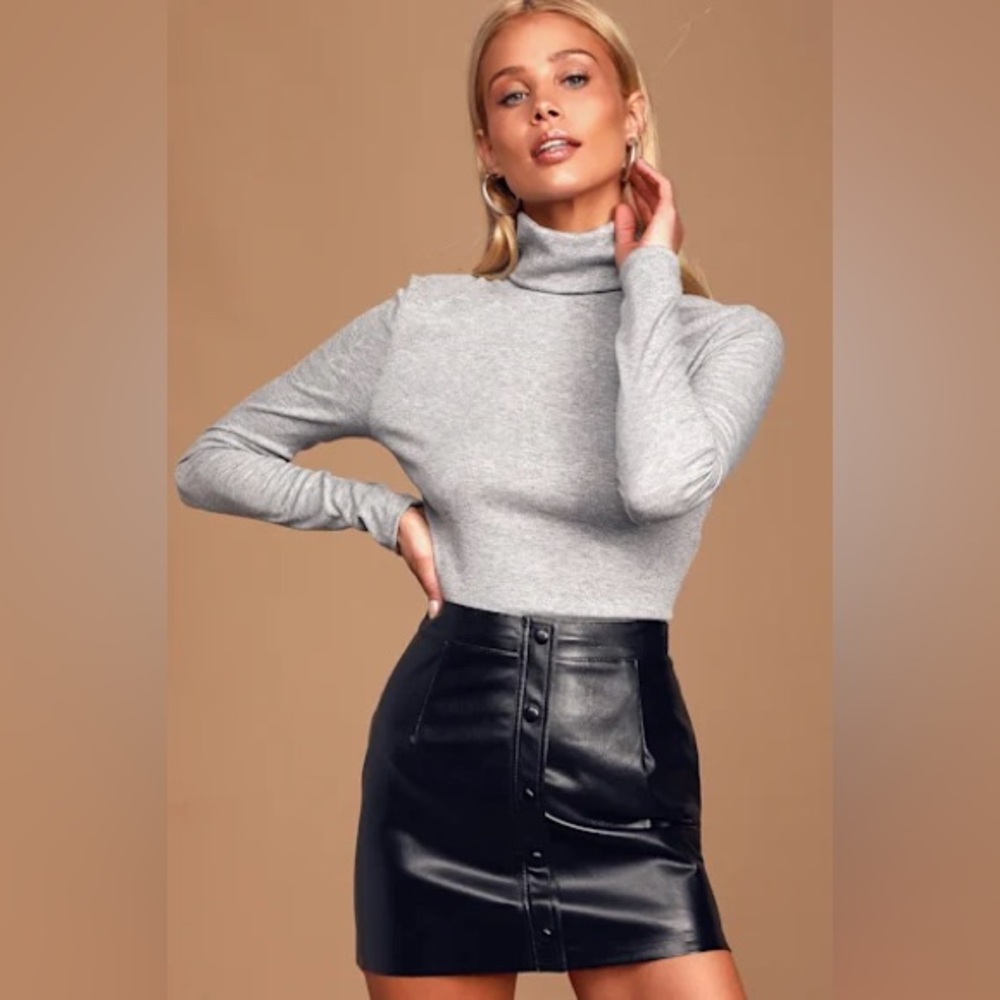 H&M Faux Leather Mini Skirt Size 6